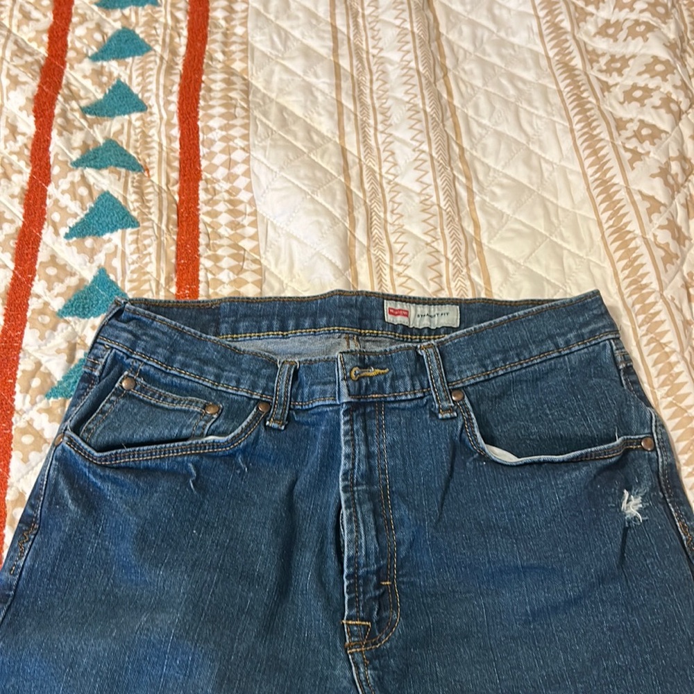 Wrangler straight leg jeans